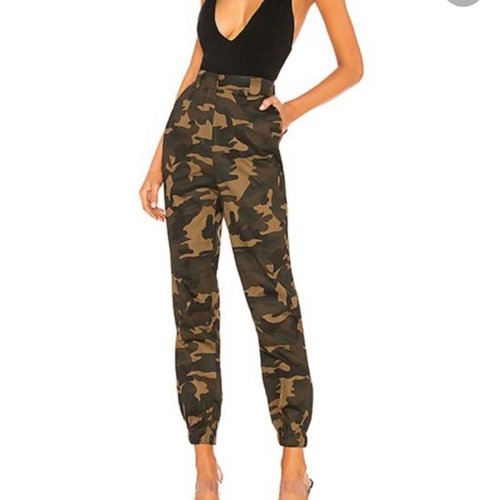 Jordan Slim Elastic Camo Pants in Camo